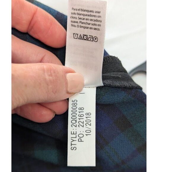 Vineyard Vines Sleeveless Black Fit and Flare Dress Tartan Plaid lining *SZ 6 - Picture 10 of 10